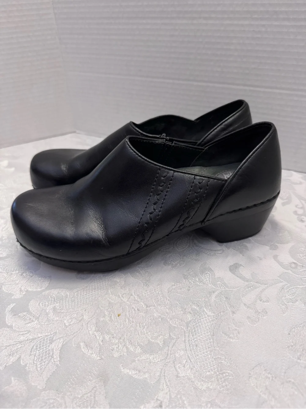 Dansko Sienna Slip On Comfort Shoe Clog Black Leather Size‎ 38 / 7.5-8 Medical